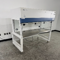 Esco 4' PCR Cabinet image 0